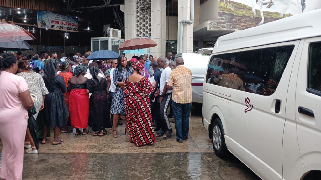 WhatsApp Image 2025-06-16 at 21.52.00